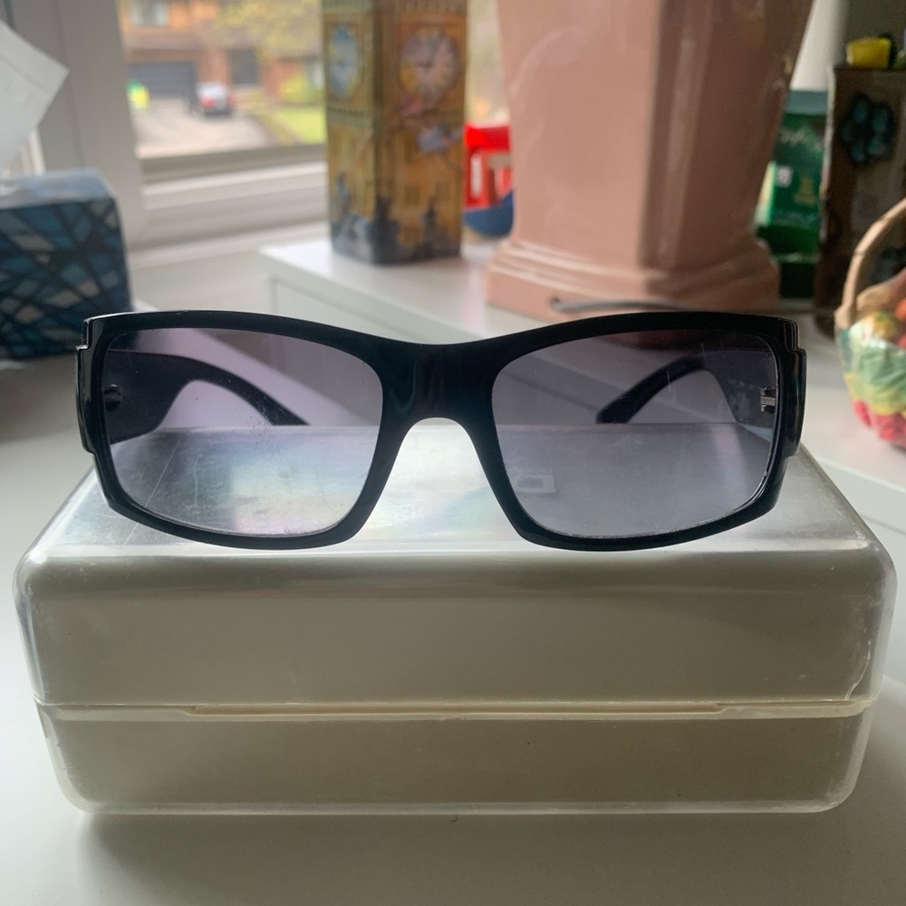 Stylish Black Sunglasses